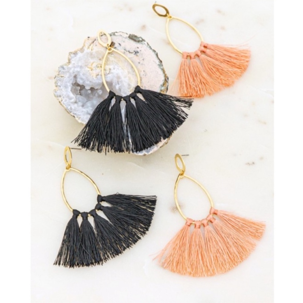 Black Teardrop Hammered Gold Hoop Tassel Earrings - Picture 2 of 3
